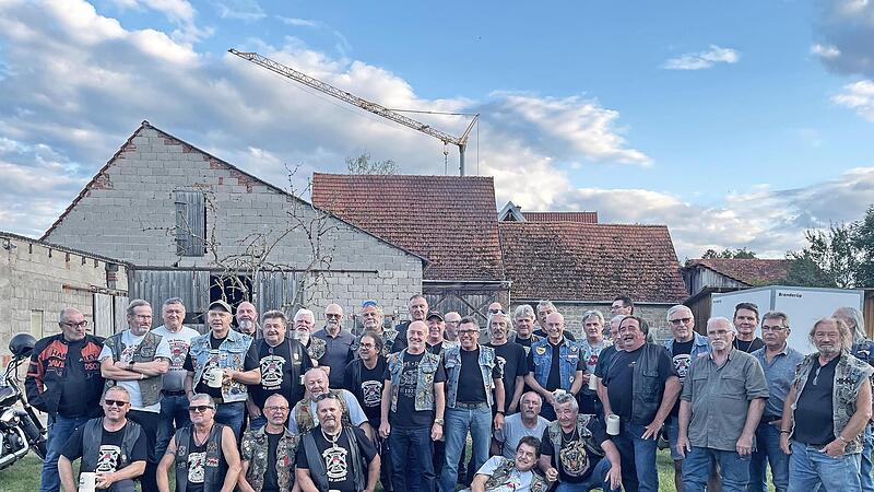 1974 wurde der Club MC Road Angels gegründet. 1974 wurde der Club MC Road Angels gegründet.