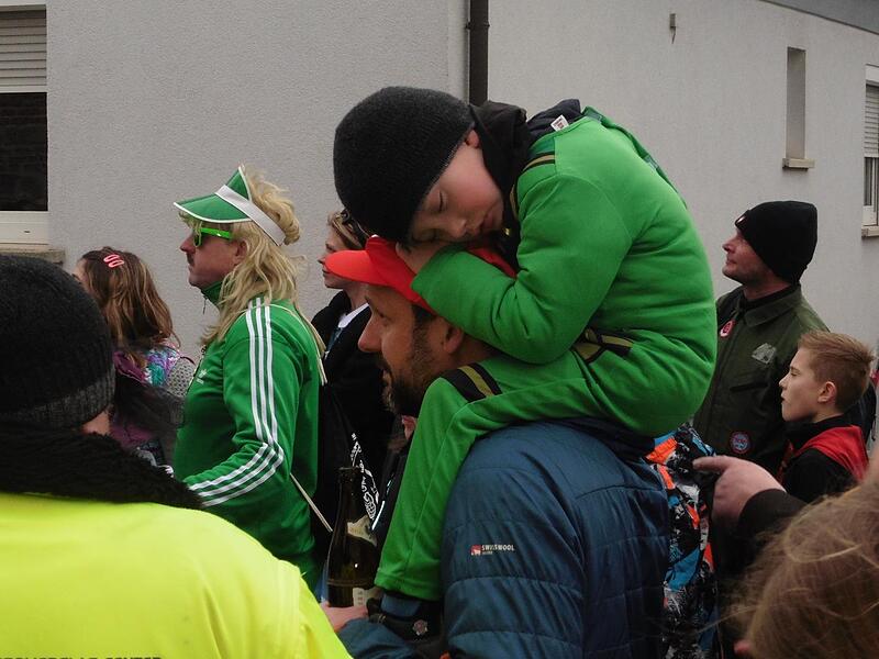 Fasching macht müde. Fasching macht müde.