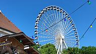 Das Riesenrad auf der Erlanger Bergkirchweih 2023 steht auch in diesem Jahr wieder.