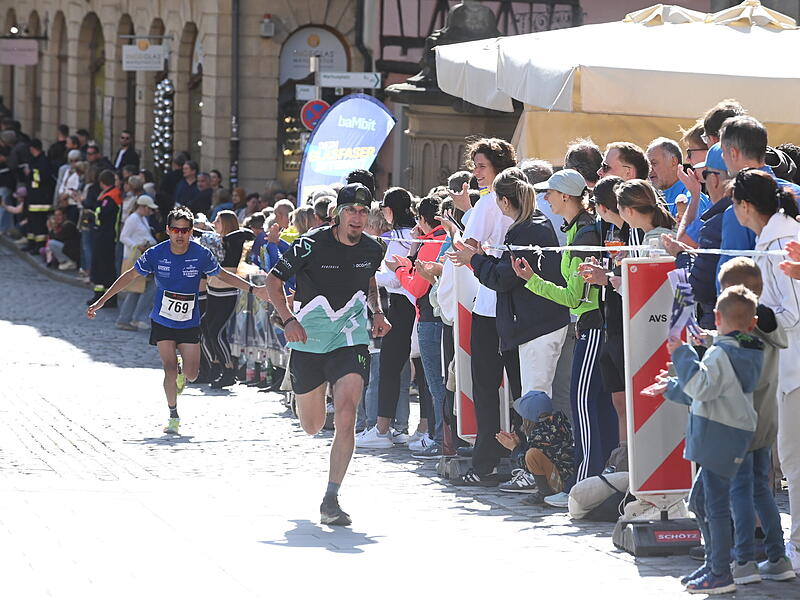 Weltkulturerbelauf 2025: Rund 3700 Athletinnen und Athleten nahmen de Halbmarathon, den Sparkassen-Lauf, in Angriff.