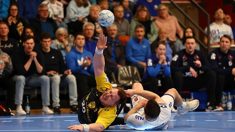 Der HSC Coburg um Kreisl&auml;ufer Nils R&ouml;ller erlebte im Derby gegen den TV Gro&szlig;wallstadt eine Bruchlandung.