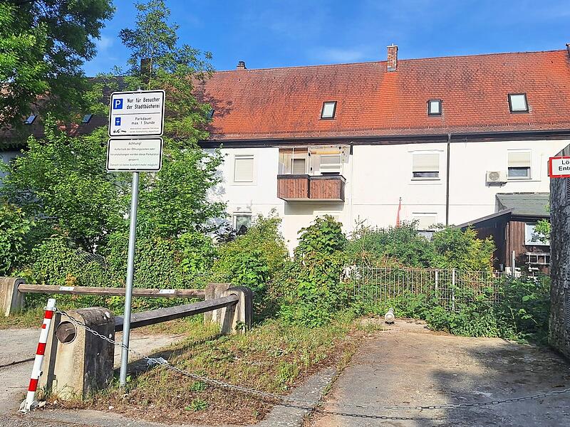 Forchheim Parkplatz hinter der StadtbüchereiForchheim Parkplatz hinter der Stadtbücherei Forchheim Parkplatz hinter der StadtbüchereiForchheim Parkplatz hinter der Stadtbücherei