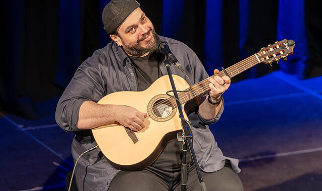 Mathias Kellner bringt Nostalgie und Humor nach H&ouml;chstadt.