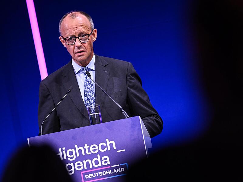 Bundeskanzler Merz (CDU) spricht am Mittwoch bei der Veranstaltung der Bundesregierung „Hightech Agenda Deutschland - Debatte, Konferenz, Networking“. Merz ist laut einer Umfrage so unbeliebt wir nie zuvor.