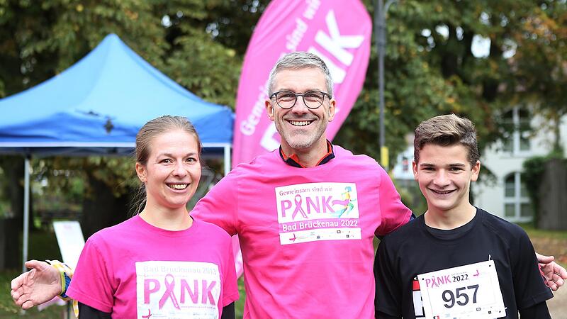 Bad Brückenaus Bürgermeister Jochen Vogel beim Pinklauf, den er trotz anhaltender Long-Covid-Erkrankung besuchte. Bad Brückenaus Bürgermeister Jochen Vogel beim Pinklauf, den er trotz anhaltender Long-Covid-Erkrankung besuchte.
