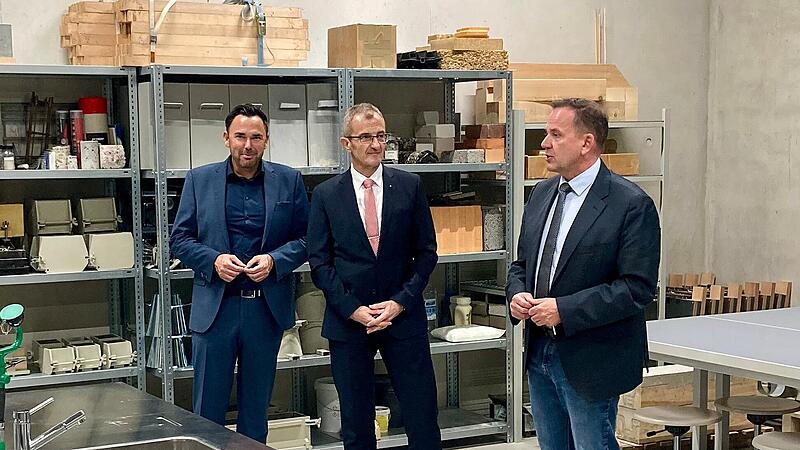 IHK besucht Berufliches Schulzentrum