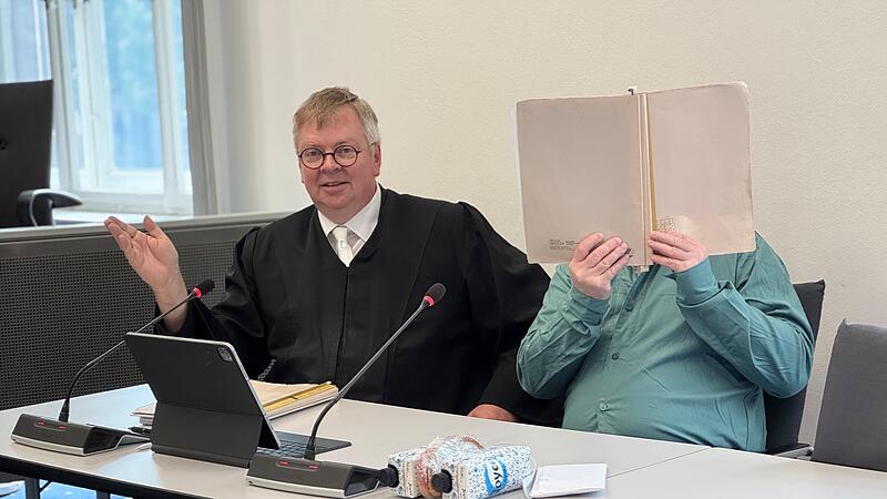 Am zweiten Tag des Forchheimer Missbrauchsprozesses kamen beunruhigende Details zum VorscheinForchheim & Fränkische Schweiz Am zweiten Tag des Forchheimer Missbrauchsprozesses kamen beunruhigende Details zum Vorschein.