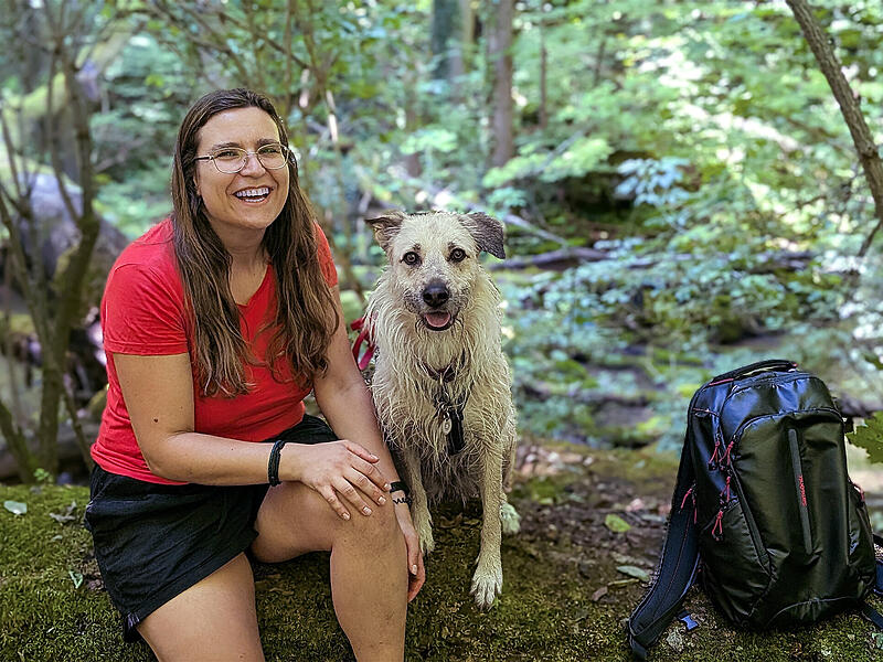Spaß für Mensch und Hund: die Rundwanderung von Tiefenellern nach Herzogenreuth.