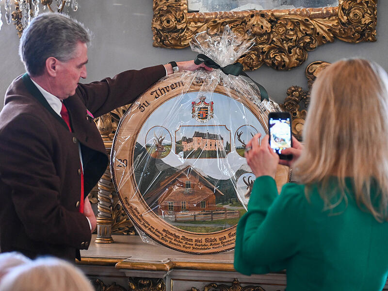 Gro&szlig;er Empfang in Coburg: Mehr als 200 geladene G&auml;ste gratulierten Andreas Prinz von Sachsen-Coburg und Gotha zum 80. Geburtstag.