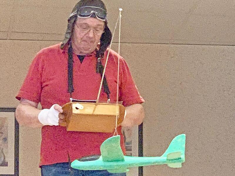 Walter Rügamer als Modellflieger. Walter Rügamer als Modellflieger.