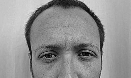 Der Singer-Songwriter Ben Sommer hat einen neuen Song veröffentlicht. Der Singer-Songwriter Ben Sommer hat einen neuen Song veröffentlicht.