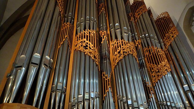 Im selben Jahr wie Burkhard Ascherl kam auch die Schuke-Orgel nach Bad Kissingen.