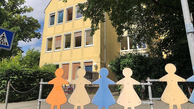 Martin SchuleForchheim & Fränkische Schweiz Dass die Martinschule dringend eine Sanierung Erweiterung nötig hat, darüber herrscht Einigkeit. Kopfschmerzen bereitet vielen ein ganz anderer Punkt.