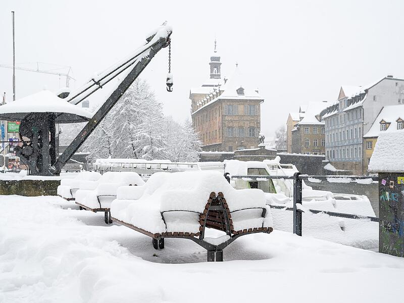 Schneemassen in der Bamberger Innenstadt.