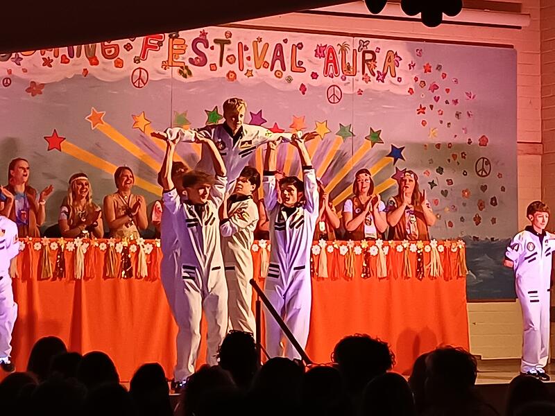 Weiberfasching Aura