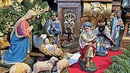In Krippenszenen wie hier in der Stadtpfarrkirche findet man sehr oft auch Figuren der Drei K&ouml;nige. In den kommenden Tagen kommen sie leibhaftig als Sternsinger in H&auml;user und Wohnungen.