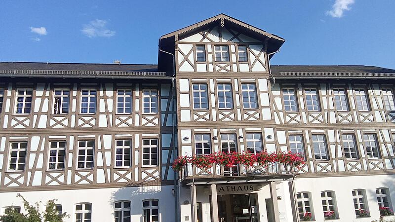 Das Rathaus des Marktes Wiesenttal in MuggendorfForchheim & Fr&auml;nkische Schweiz
