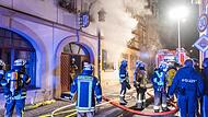 Die Einsatzkräfte der Bamberger Feuerwehren konnten den Brand im Schankraum der Gaststätte „Zapfhahn“ relativ schnell löschen. Nichtsdestotrotz ist es ein schwerer Schlag in einer schweren Zeit für die Betreiber.
