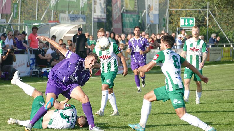 Drei Punkte, die nicht unbedingt eingeplant waren: Beim heimstarken SV Schalding-Heining setzte sich der FC Eintracht Bamberg um Patrick G&ouml;rtler verdienterma&szlig;en durch und feierte den ersten Ausw&auml;rtssieg.