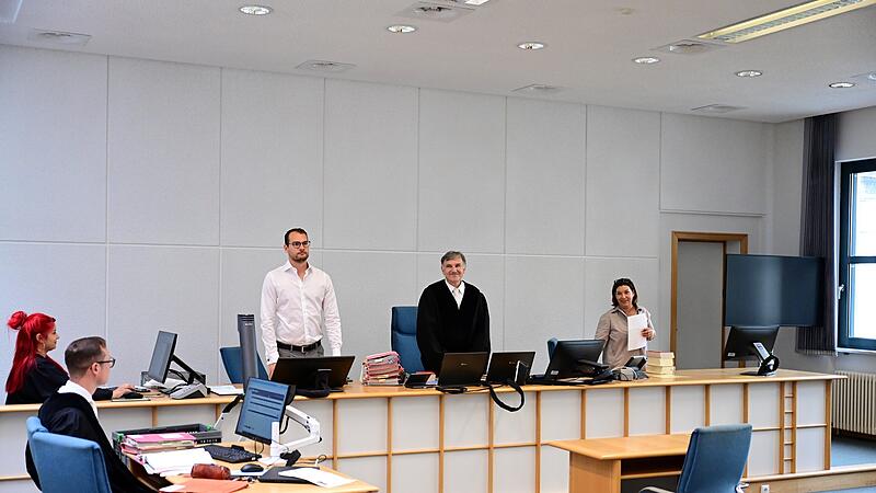 Das Sch&ouml;ffengericht mit dem Vorsitzenden Richter Martin Waschner