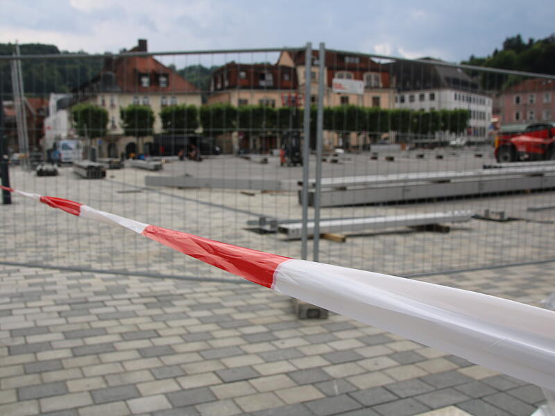 Aufbau der Kulmbacher Bierwoche am EKU-Platz.Aufbau Kulmbacher Bierwoche auf dem EKU-Platz