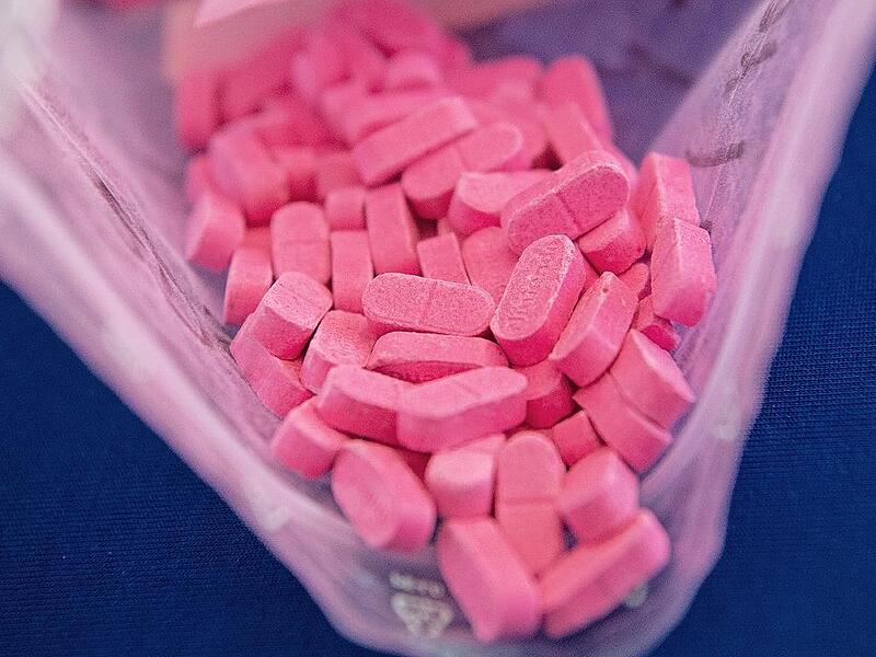 Mit zwei Ecstasy-Tabletten war ein junger Mann aus dem Kreis Haßberger erwisaht worden.