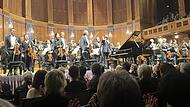 Bei ihrem Neujahrskonzert glänzten die Bamberberger Symphoniker mit einem rein amerikanischen Konzertprogramm aus der ersten Hälfte des 20. Jahrhunderts. Bei ihrem Neujahrskonzert glänzten die Bamberberger Symphoniker mit einem rein amerikanischen Konzertprogramm aus der ersten Hälfte des 20. Jahrhunderts.