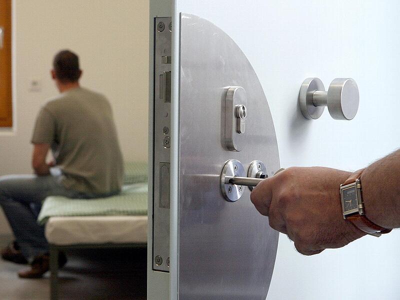 Sexueller Missbrauch von Kind im Kreis Coburg: Polizei fasst den Tatverd&auml;chtigen