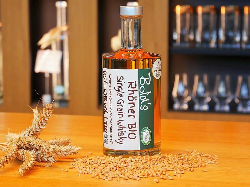 Bold’s Rhöner Bio Single Grain Whisky wurde mit dem Top Level Gold ausgezeichnet. Bold’s Rhöner Bio Single Grain Whisky wurde mit dem Top Level Gold ausgezeichnet.