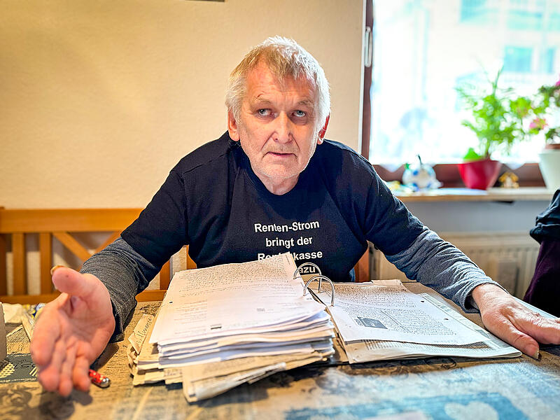 Rentner Simon Aepfelbach aus Unteroberndorf: Rentensystem ist menschenunwürdigNeujahrsempfang der Stadt Bamberg 2024 Rentner Simon Aepfelbach aus Unteroberndorf: Rentensystem ist menschenunwürdig