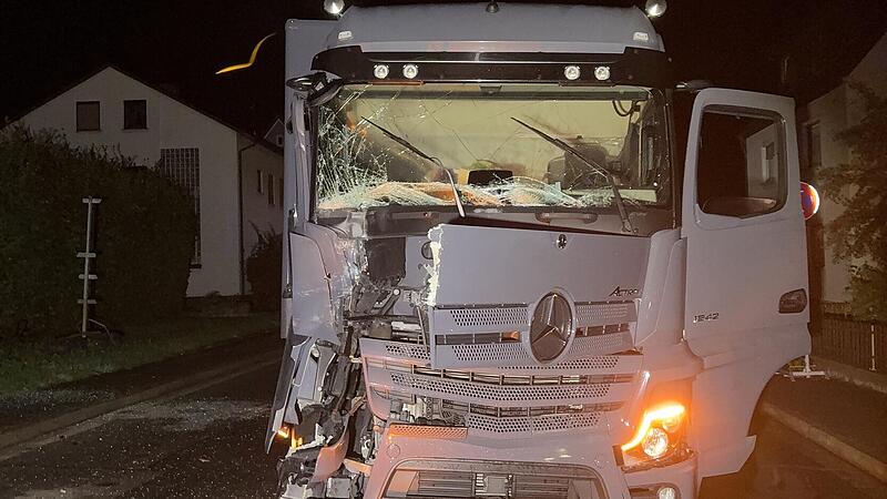 Lichtenfels: Mehr als 110.000 Euro Schaden bei Auffahrunfall Lichtenfels: Mehr als 110.000 Euro Schaden bei Auffahrunfall