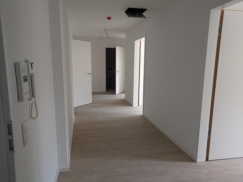 Jugendhaus Münnerstadt der Augustiner wird betreutes Wohnen der Carl von Heß SozialstiftungSanierung Münnerstädter Jugendhaus (Stand März) Eine etwas größere Wohnung für die, die mehr Platz brauchen.
