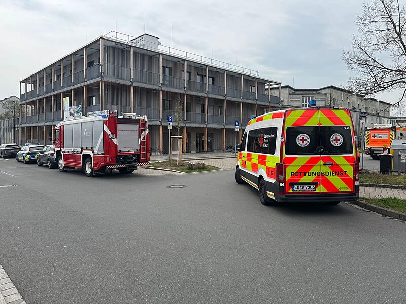 Ein 63-j&auml;hriger Mann ist am Montagmittag, 13. April, in Erlangen gestorben. Die Polizei ermittelt wegen eines T&ouml;tungsdelikts.