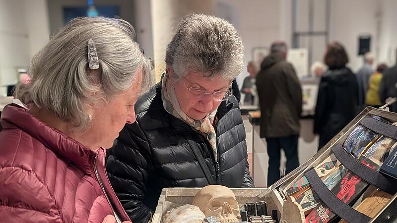 Ausstellung "Ein Koffer f&uuml;r die letzte Reise"