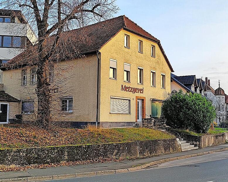 Auf dem Areal der ehemaligen Metzgerei Senger sollen beleuchtete Werbetafeln installiert werden. Der Gemeinderat ist jedoch einstimmig dagegen. Auf dem Areal der ehemaligen Metzgerei Senger sollen beleuchtete Werbetafeln installiert werden. Der Gemeinderat ist jedoch einstimmig dagegen.