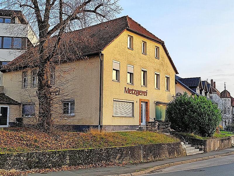 Auf dem Areal der ehemaligen Metzgerei Senger sollen beleuchtete Werbetafeln installiert werden. Der Gemeinderat ist jedoch einstimmig dagegen.