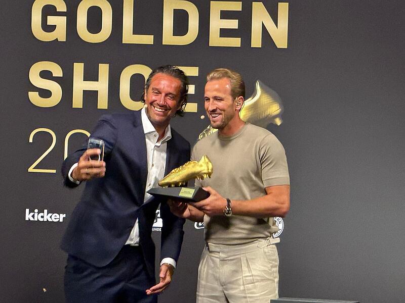 Auszeichnung Goldener Schuh für Bayern-Profi Harry Kane Auszeichnung Goldener Schuh für Bayern-Profi Harry Kane