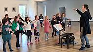 Kerstin Horz probt in Ebermannstadt mit den jungen Musicalstars.Forchheim & Fr&auml;nkische Schweiz