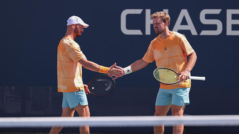 Auftakt gelungen: Kevin Krawietz (r.) und Tim Pütz stehen in Shanghai im Achtelfinale.