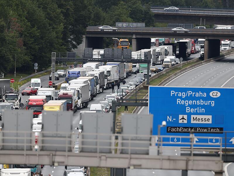 Gefahrstoff-Unfall auf Autobahn 6
