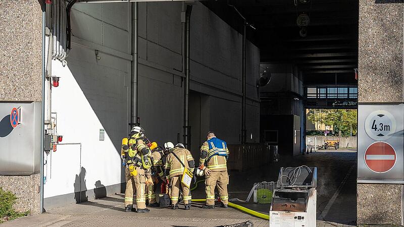 Brand bei den Stadtwerken Bamberg – Mitarbeiter muss behandelt werden Brand bei den Stadtwerken Bamberg – Mitarbeiter muss behandelt werden