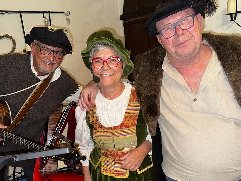 Manfred Mölkner, Emmi Weiß, Edgar Pawlik (von links) sind Zusammen „Emmi und die Schlochsaitn“.