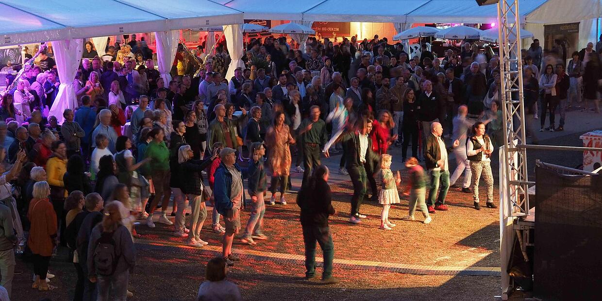 Schlossplatzfest in Coburg: Fritz Walter und Helene Fischer lassen grüßen