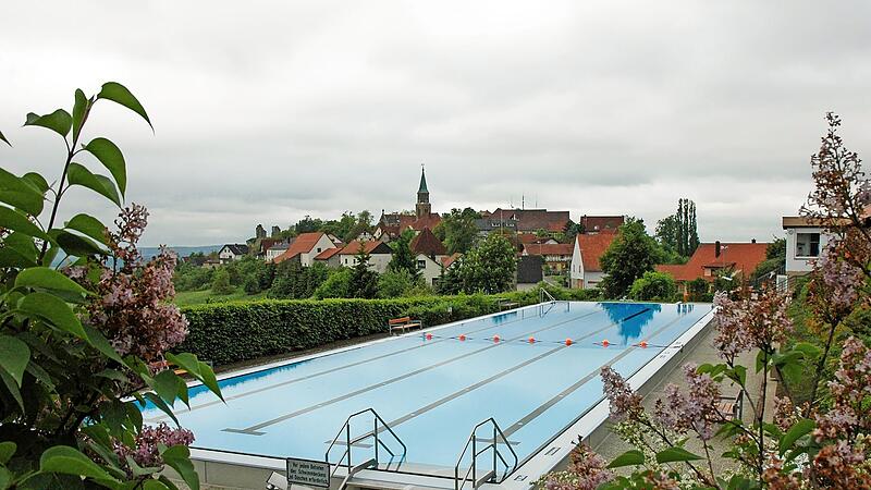 Das Freibad in Altenstein sollte eigentlich l&auml;ngst wieder er&ouml;ffnet sein. Der Plan ging baden.