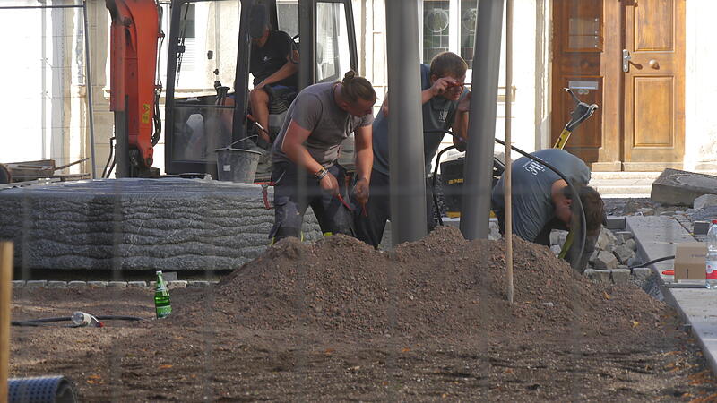 Bauarbeiten auf dem zuk&uuml;nfitgen Freiherr-von-Stockmar-Platz in Coburg