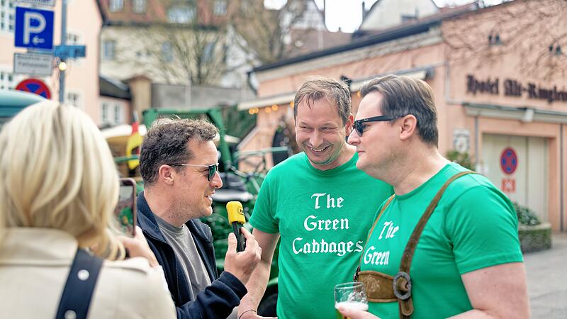 Viel Gel&auml;chter, Spa&szlig; und Tanz am Set des Musikvideos zum Kachelofen Song von Sebastian Linz.