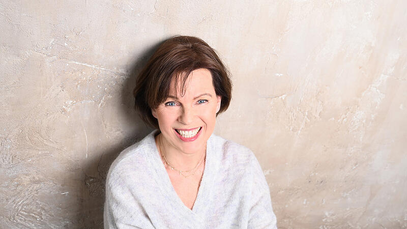 Barbara Waldner aus Bad Kissingen berät Bestatterinnen und Bestatter bei Trauerreden.