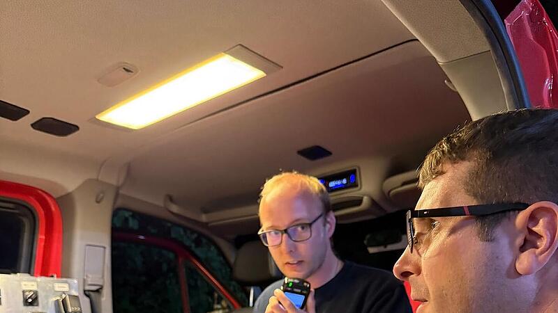 Bombenfund-Szenario in Erlangen: Evakuierung durch Feuerwehr simuliert Bombenfund-Szenario in Erlangen: Evakuierung durch Feuerwehr simuliert