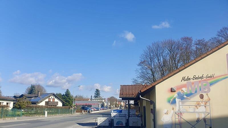 Die Autofahrer in Neustadt müssen sich auf eine Sperrung einstellen. Die Coburger Straße ist ab 4.März hinter der Bahnüberführung Richtung Mühlenstraße komplett gesperrt. Die Zufahrten zu den angrenzenden Gewerbegebieten bleiben erreichbar wie zum...
