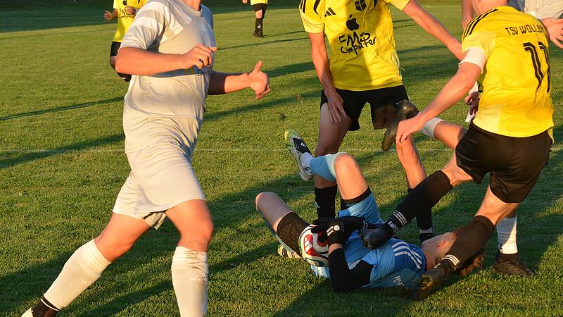 Totopokal-Achtelfinale im Fu&szlig;ballkreis Rh&ouml;n
